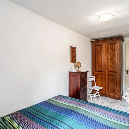 Daire Emerald House *