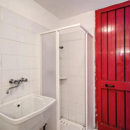 Emerald House * مارينا دي مانكافيسا